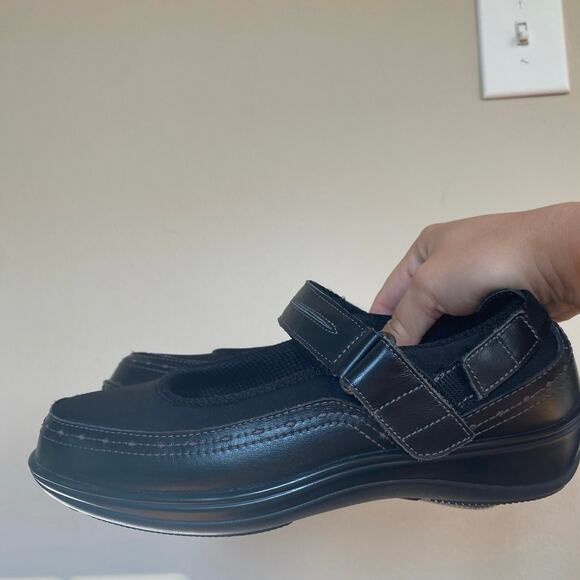 Ortho-Feet Shoes - Ortho-Feet 877 Chickasaw Womens Casual Shoe Black Hook & Loop Sz 7 wide diabetic